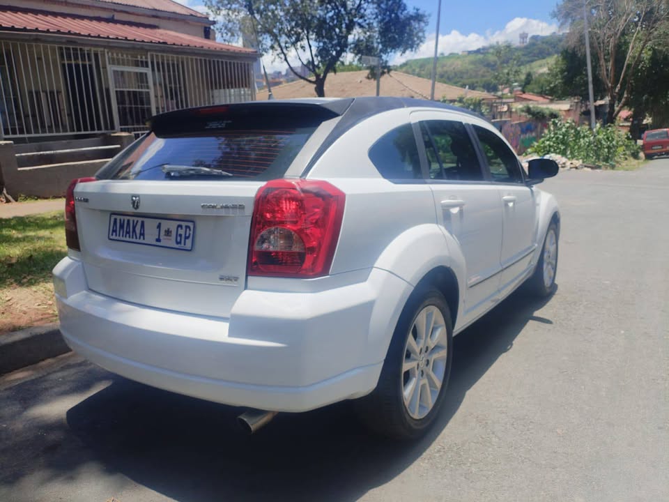 2012 DODGE CALIBER SXT 2.0 Petrol, Manual, White Color, Mileage 102000kms