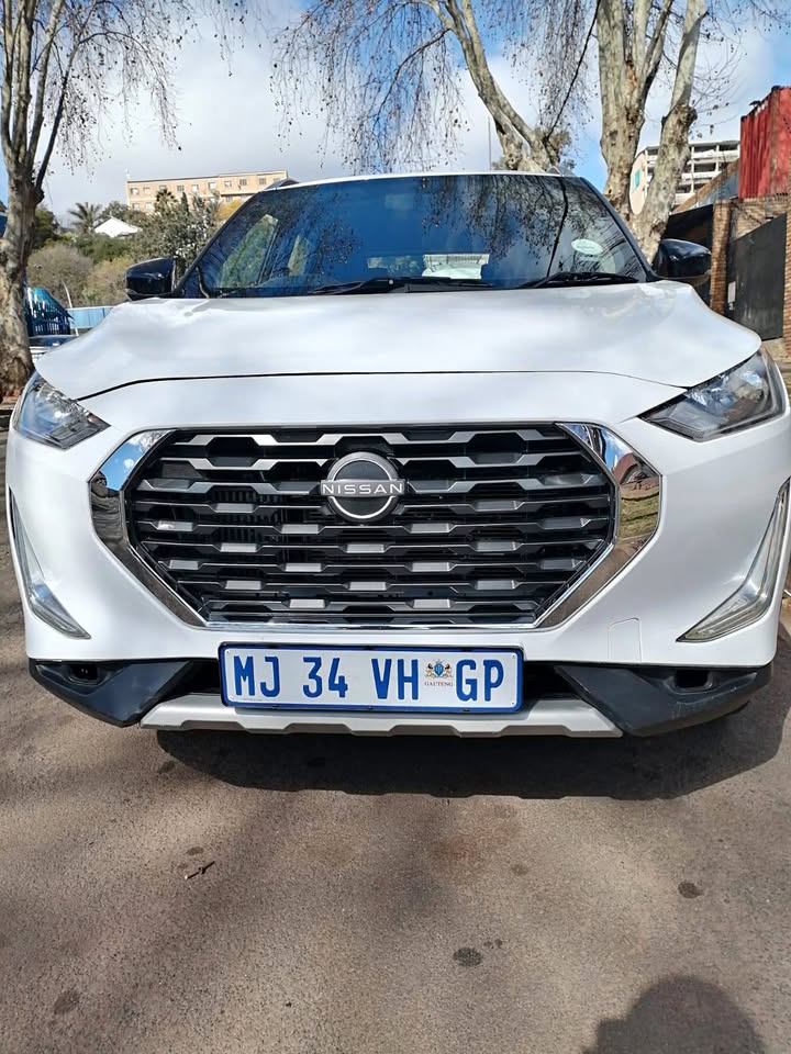 2024 NISSAN MAGNITE 1.0 T MANUAL TRANSMISSION IN EXCELLENT CONDITION WITH REVERSE CAMERA AND SENSORS