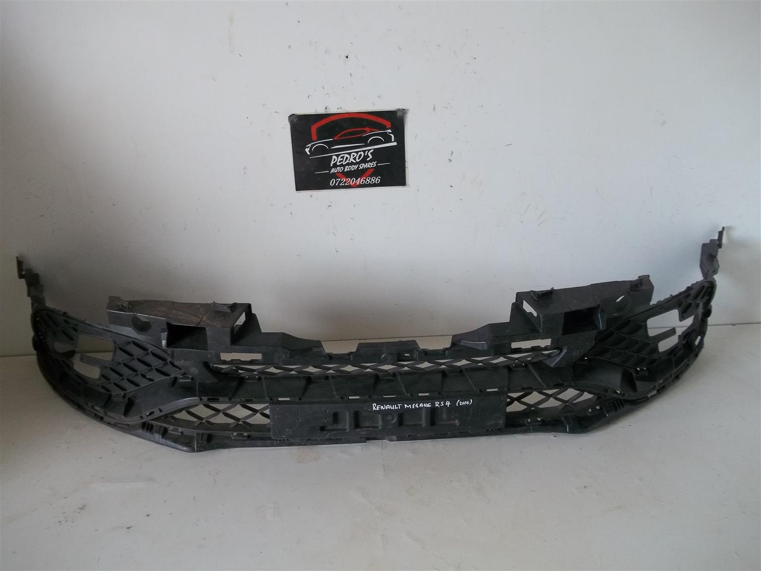 Renault Megane RS4 '16-'23 front bumper grille - Private Seller Renault Megane RS4 '16-'23 front bumper grille - Private Seller