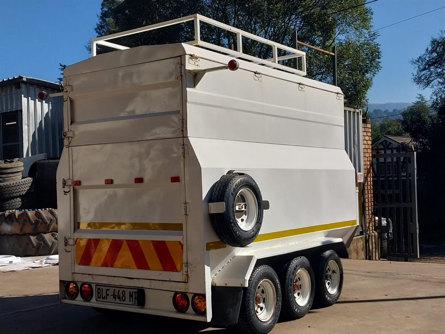 Trailer for sale. Junk Mail