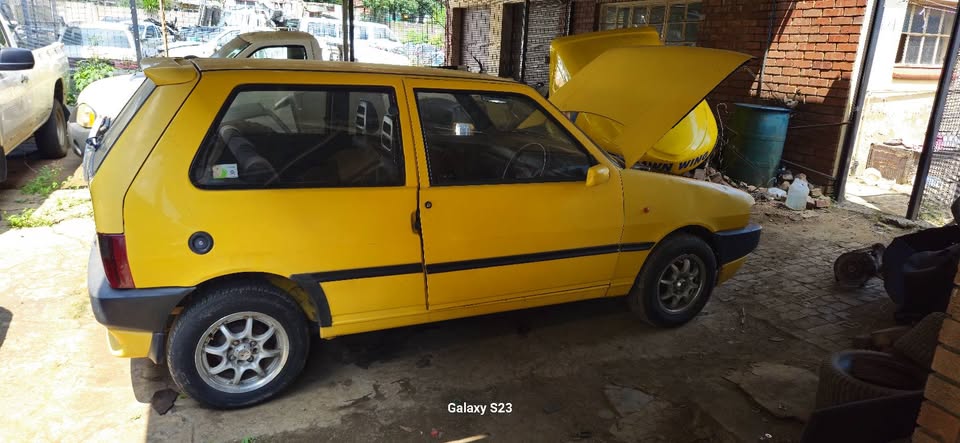 Now Stripping Fiat uno - Private Seller Now Stripping Fiat uno - Private Seller