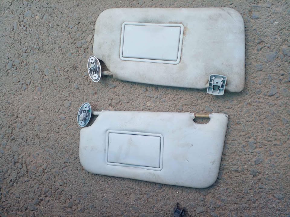 2011 Ford Figo sunvisors - Private Seller