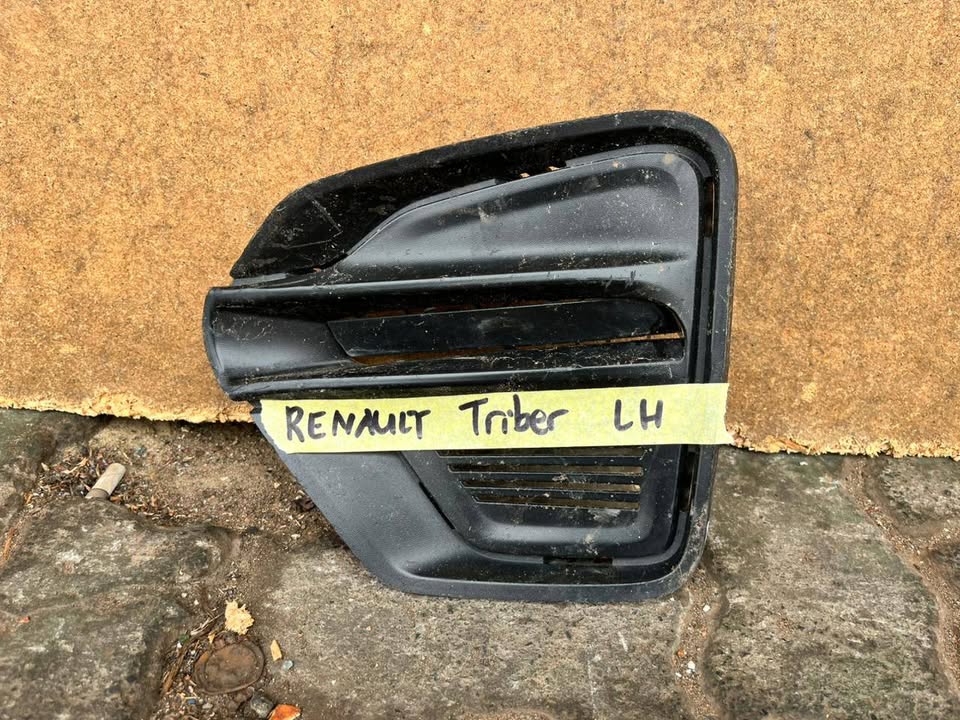 Renault Triber Foglamp Cover - Private Seller Renault Triber Foglamp Cover - Private Seller