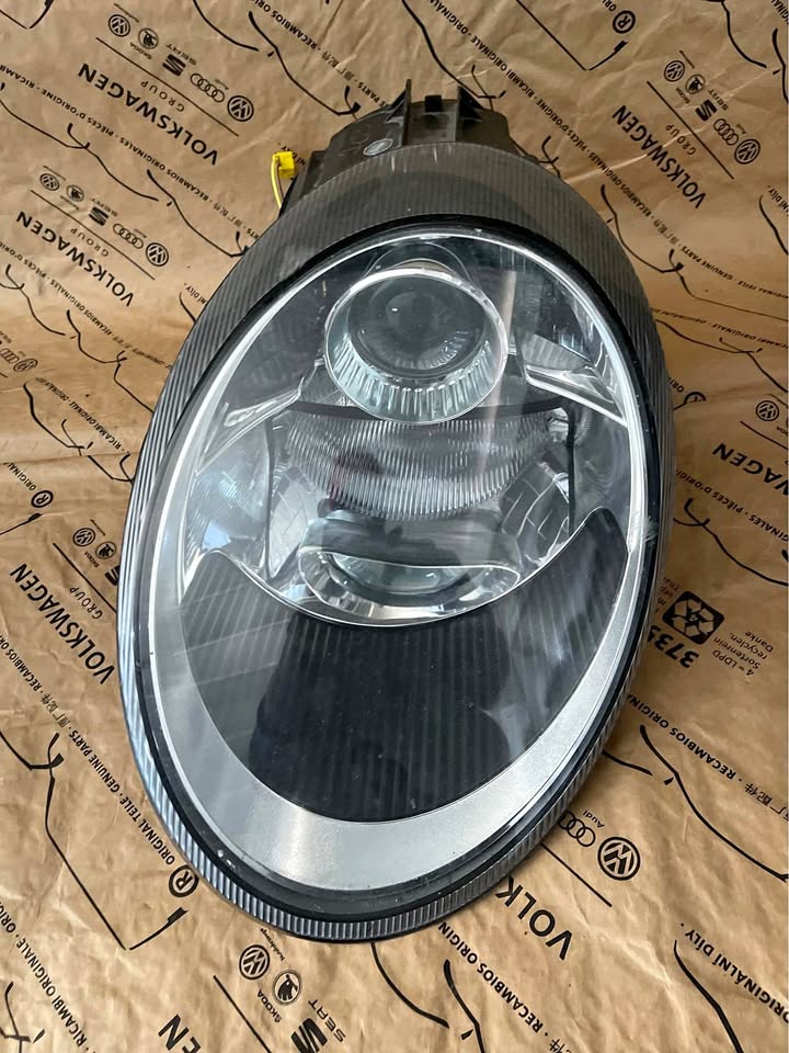 Porsche 911 (997) headlight. - Private Seller Porsche 911 (997) headlight. - Private Seller
