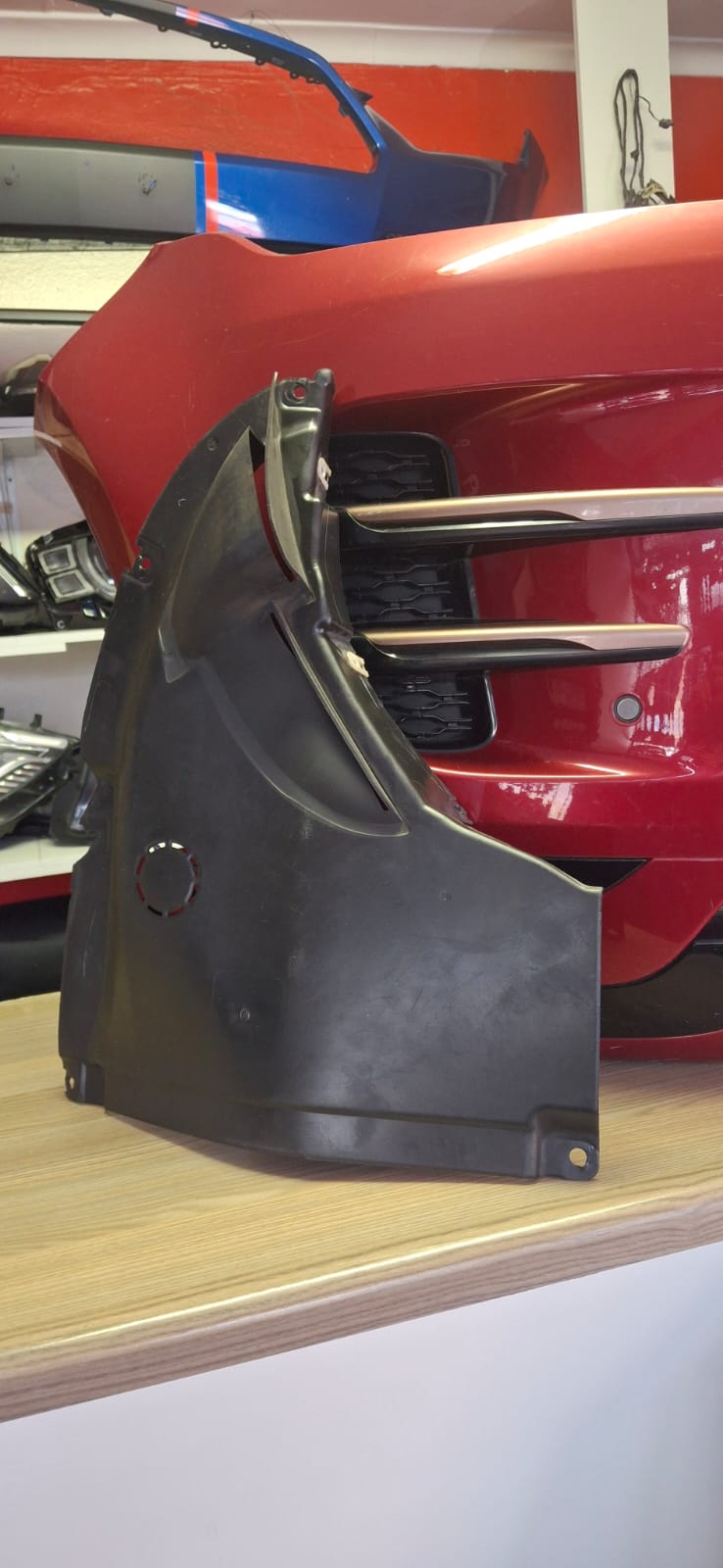 2020 BMW X3 G01/G02 LOWER FENDER EXTENDER IN GOOD CONDITION FOR SALE - Private Seller