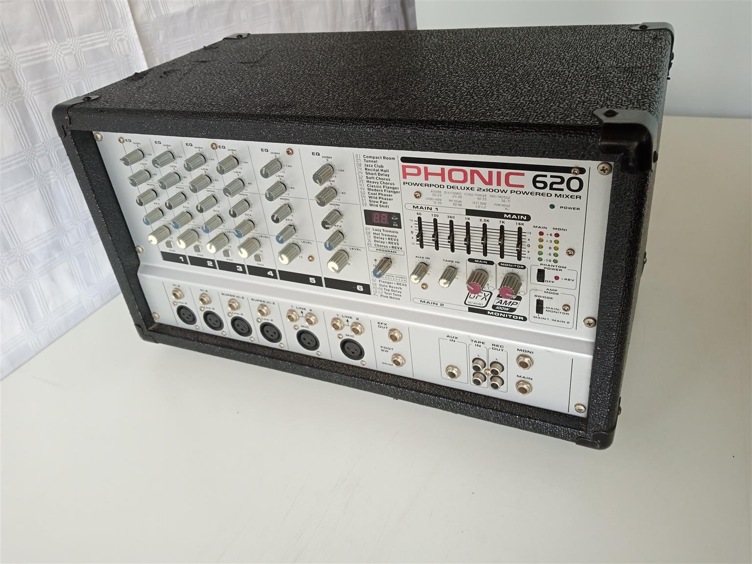 Phonic 620 Mixer Amplifier Phonic 620 Mixer Amplifier
