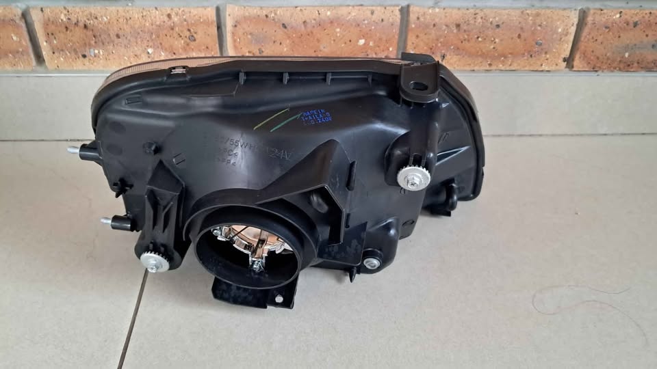 MITSUBISHI COLT 2003/08 BRAND NEW HEADLIGHTS FORSALE PRICE