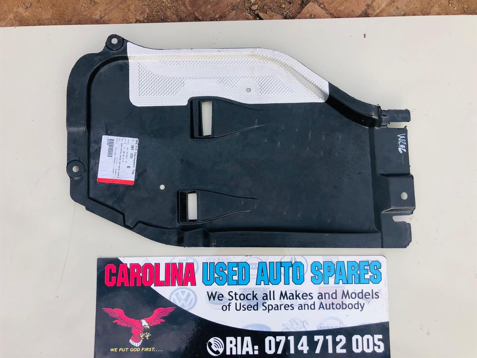 Mercedes Benz GLA X156 engine cover or central undertray - Private Seller Mercedes Benz GLA X156 engine cover or central undertray - Private Seller
