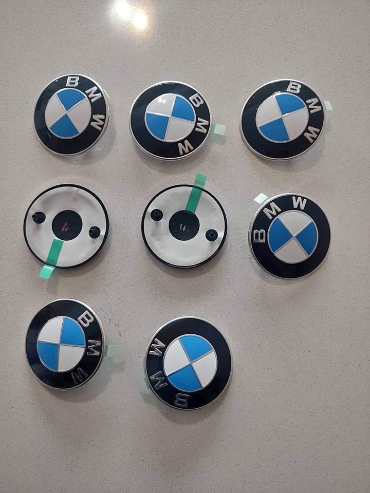 BMW X3 G01 Bonnert Badge / emblem Forsale - Private Seller BMW X3 G01 Bonnert Badge / emblem Forsale - Private Seller