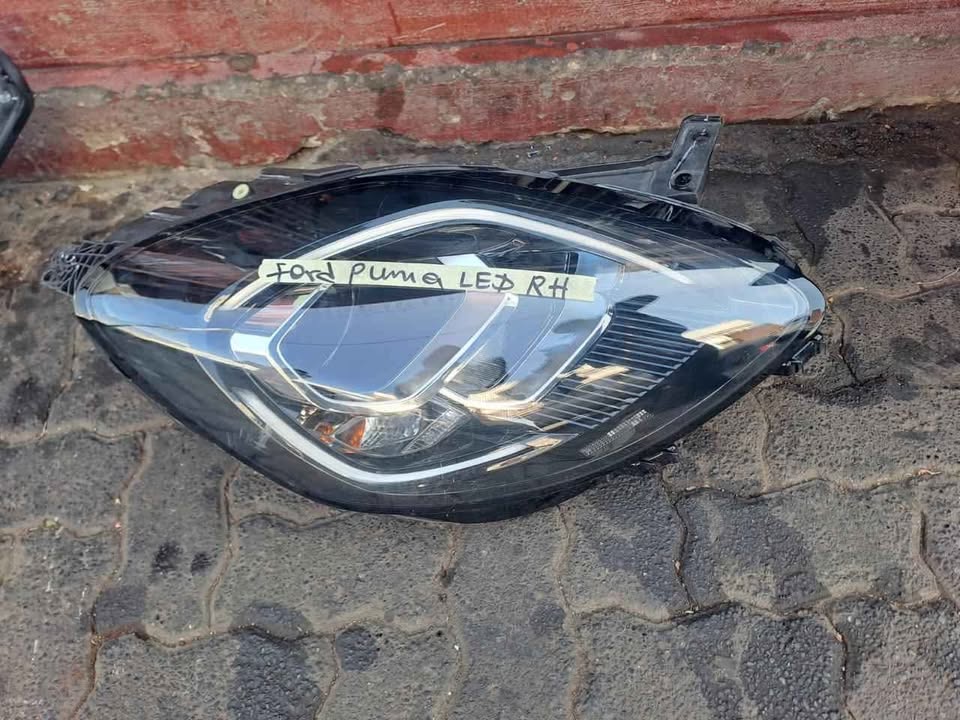 Ford Puma LED Headlight Rightside. Call or DM . - Private Seller Ford Puma LED Headlight Rightside. Call or DM . - Private Seller