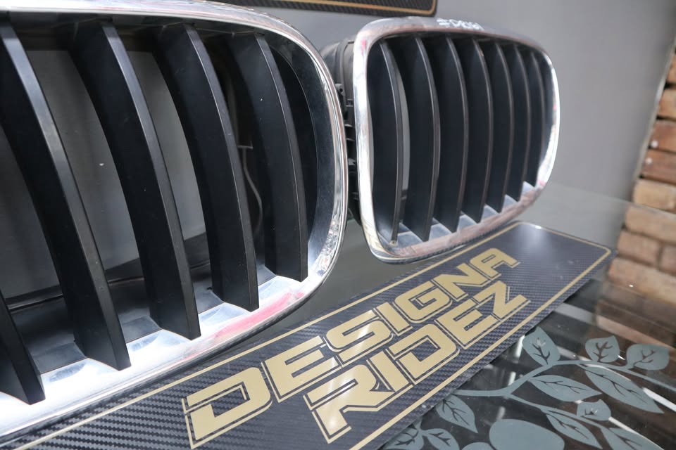 BMW X6 KIDNEY GRILLS E71 X6 - Private Seller BMW X6 KIDNEY GRILLS E71 X6 - Private Seller