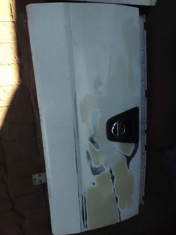 Nissan NP200 tailgate - Private Seller Nissan NP200 tailgate - Private Seller