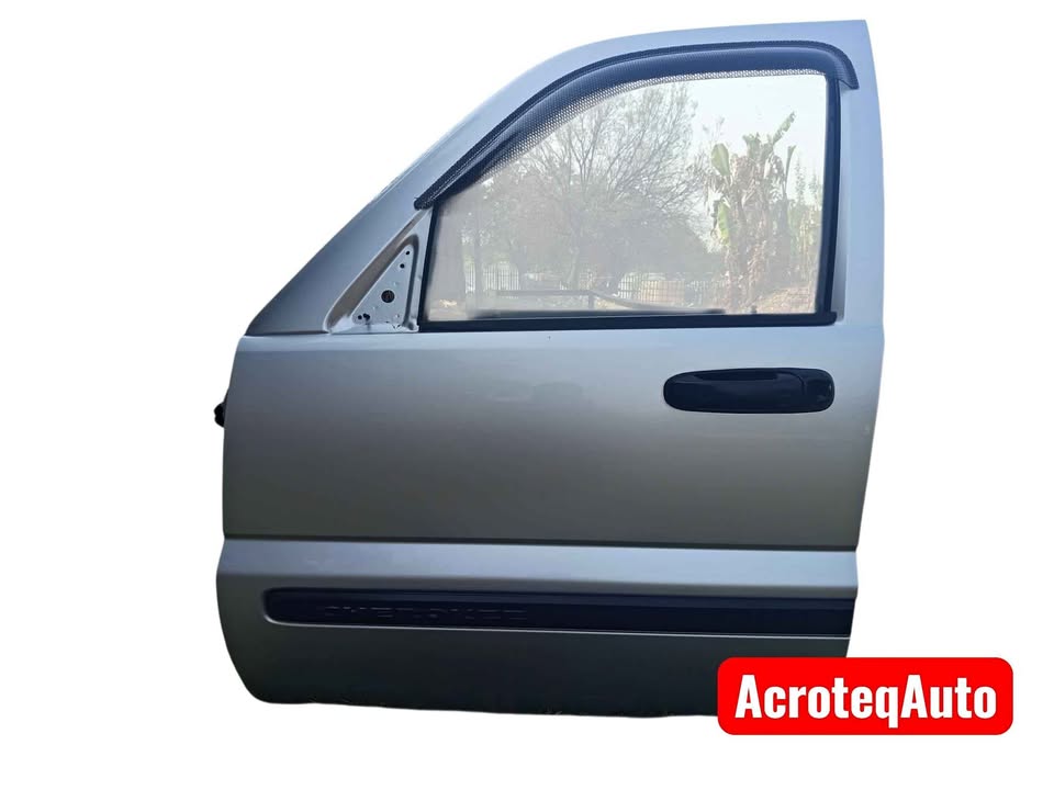 Used Jeep Cherokee KJ front passenger door (without door card) - Private Seller Used Jeep Cherokee KJ front passenger door (without door card) - Private Seller