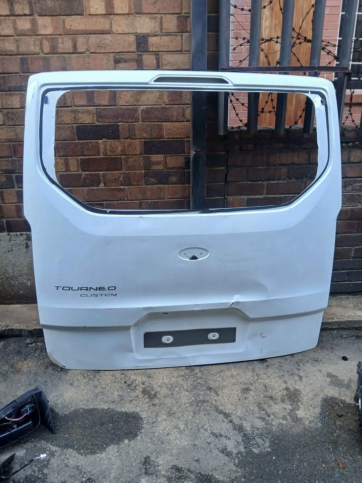 FORD TOURNEO CUSTOM TAILGATE - Private Seller FORD TOURNEO CUSTOM TAILGATE - Private Seller