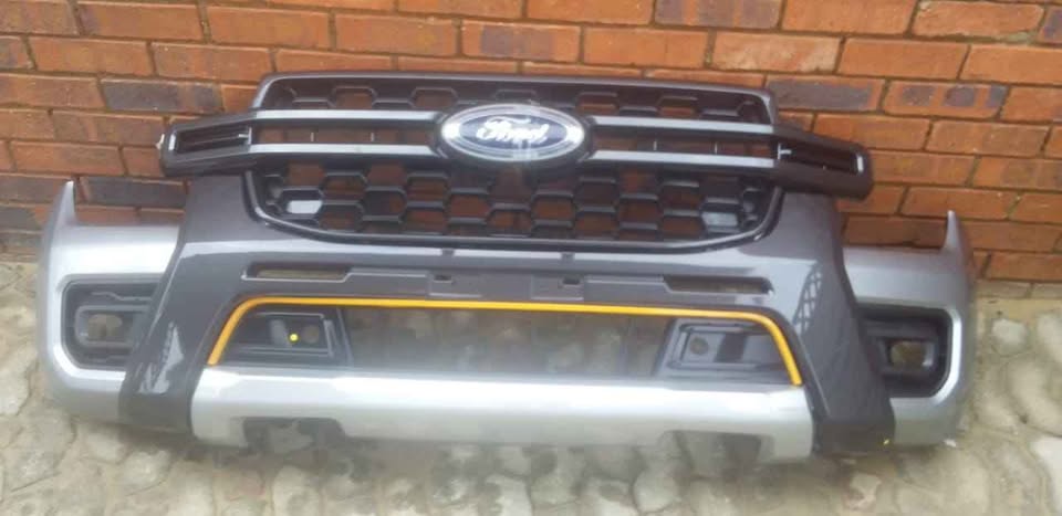 FORD RANGER GRILL WITH BADGE AND BUMPER. BRAND NEW. FOR VARIOUS OTHER CARS TOO. - Private Seller