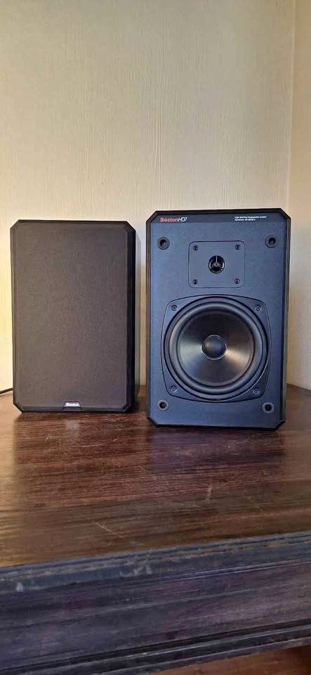 Boston HD7 vintage  speakers Boston HD7 vintage  speakers