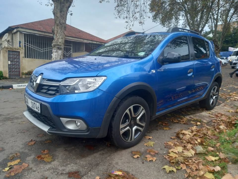 2019 Renault Sandero Plus T900 Petrol, Manual, Blue, 61000km Service book, Spare key