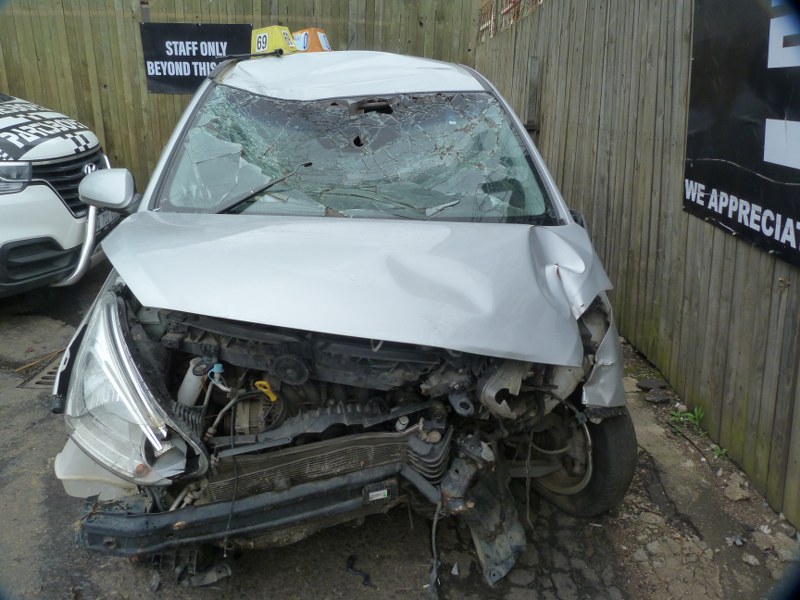 Hyundai Grandi i10 1.25 Fluid Manual Silver - 2016 STRIPPING FOR SPARES - Private Seller Hyundai Grandi i10 1.25 Fluid Manual Silver - 2016 STRIPPING FOR SPARES - Private Seller