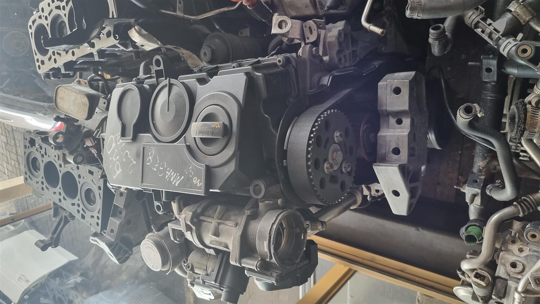a3 and caddy 2.0 tdi bkd complete engine for sale - Private Seller