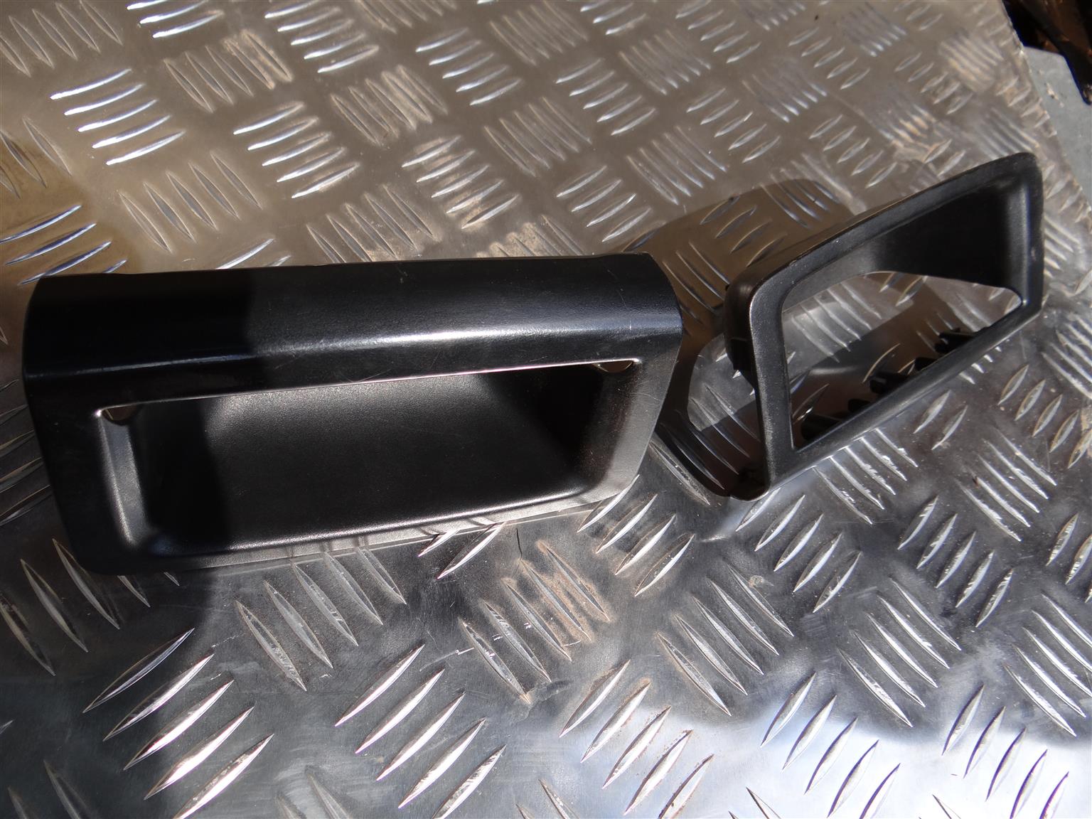 Door Lock components - VW Amarok