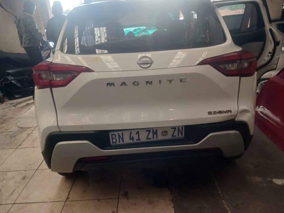 2022 Nissan Magnet stripping for spares - Private Seller