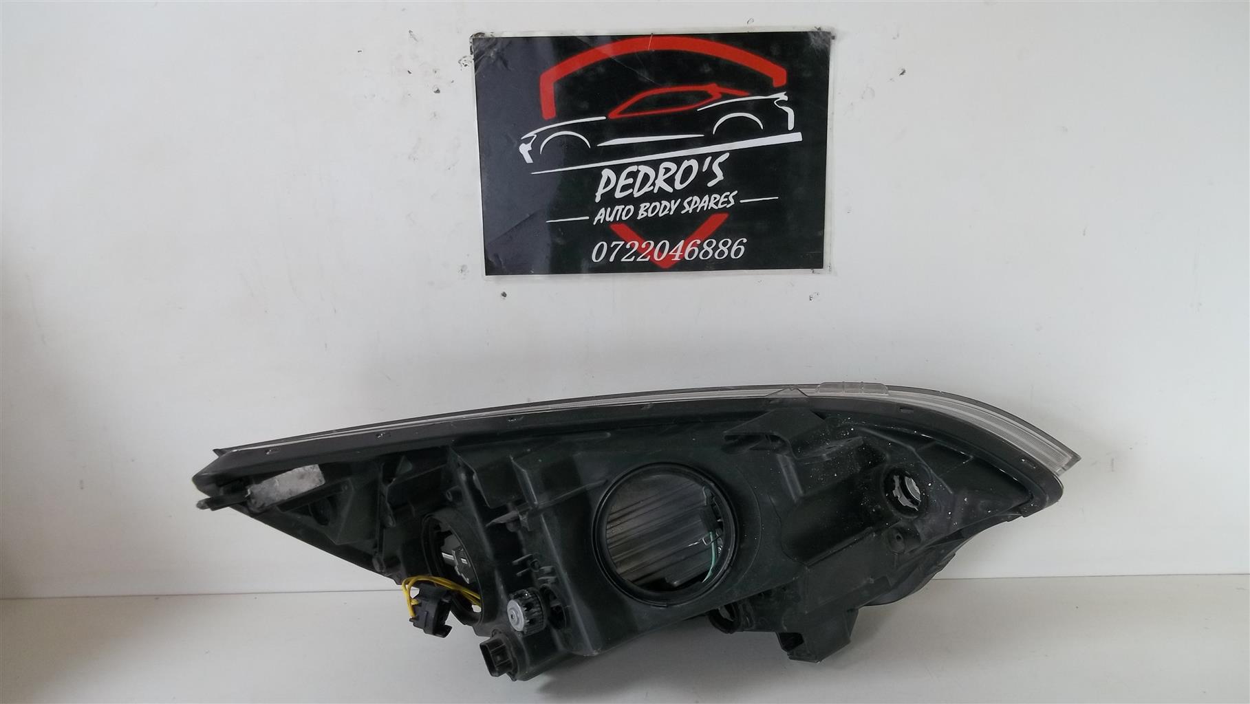 Kia Rio 11-17 hatchback left headlight - Private Seller Kia Rio 11-17 hatchback left headlight - Private Seller