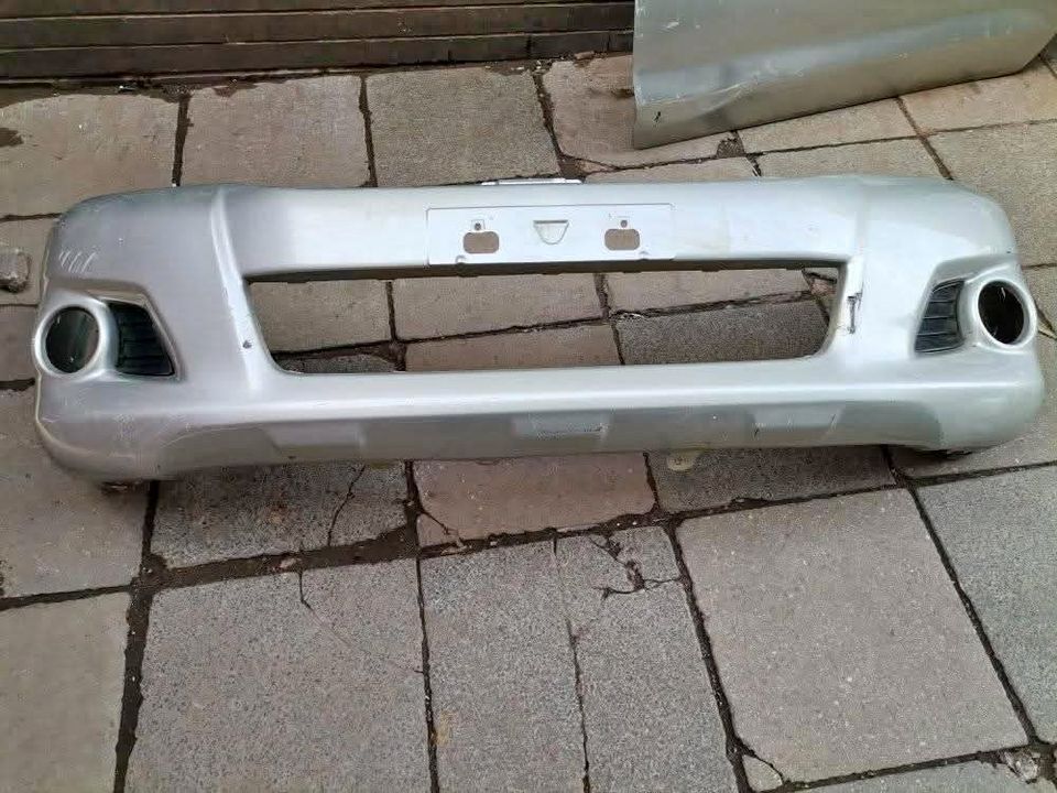 Toyota Fortuner D4D Front Bumper. At Bumper & Headlights Auto Parts - Private Seller