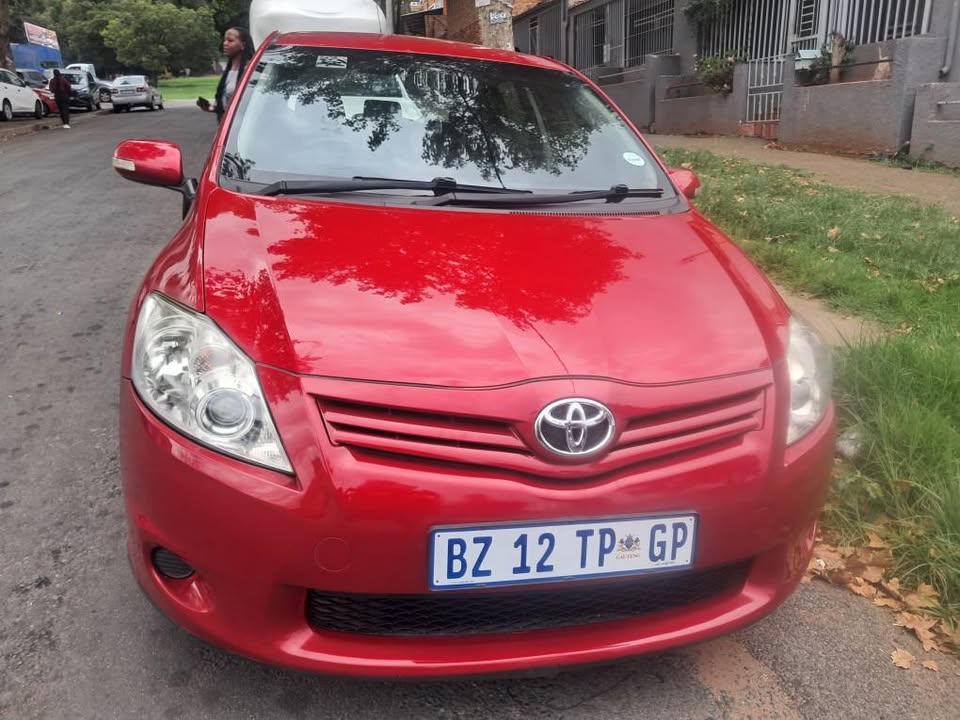 Toyota Auris 1.3 kilometers  for sale