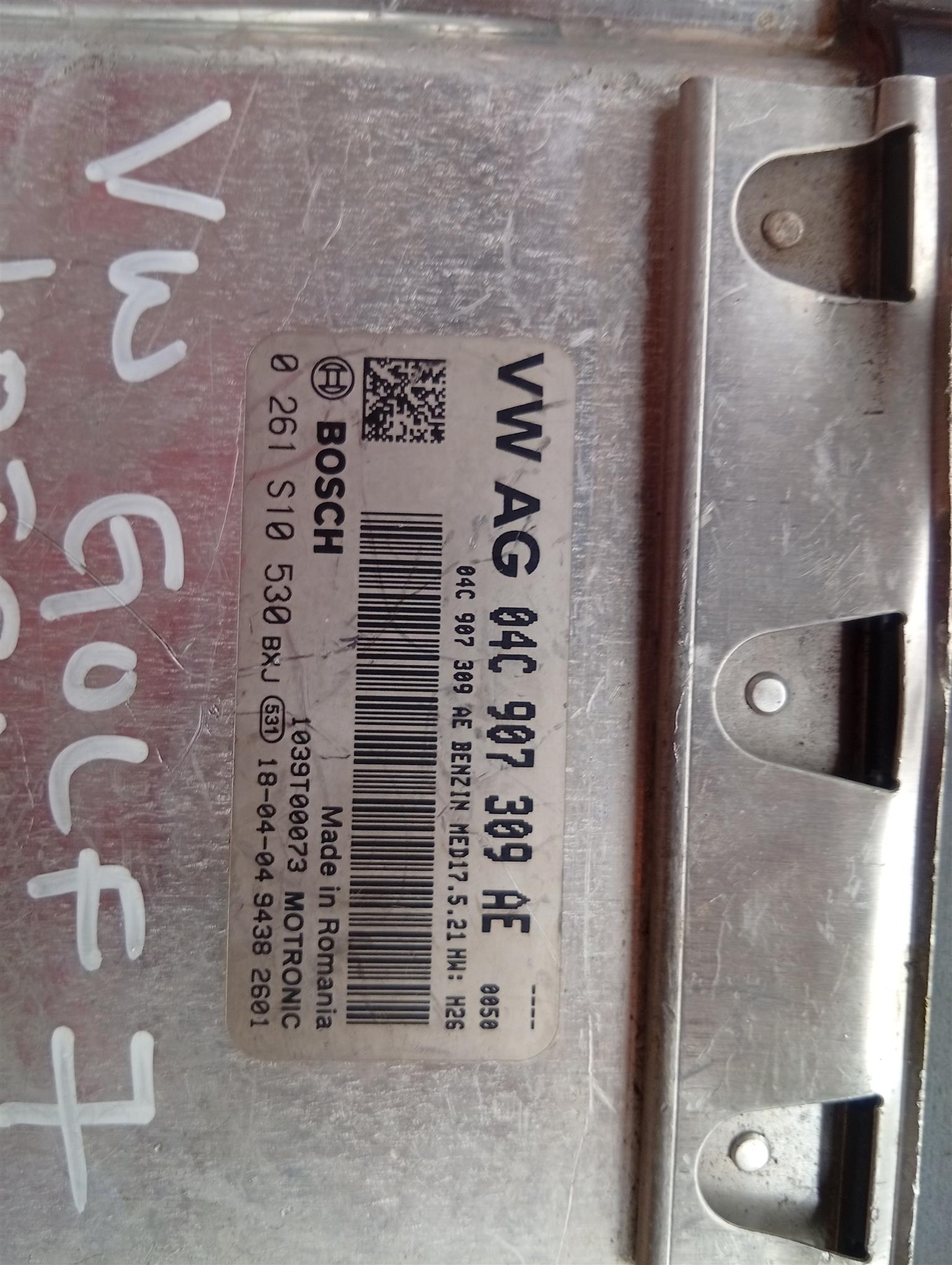 VW golf 7 1.0 Tsi 110HP  MED17.5.21 0261S10530  04C907309AE 04C906026BH 10SW0238 Computer box - Private Seller