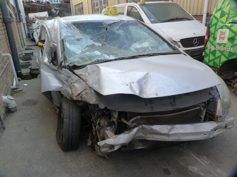 Honda Civic 1.8 LXi Manual Silver - 2010 STRIPPING FOR SPARES - Private Seller