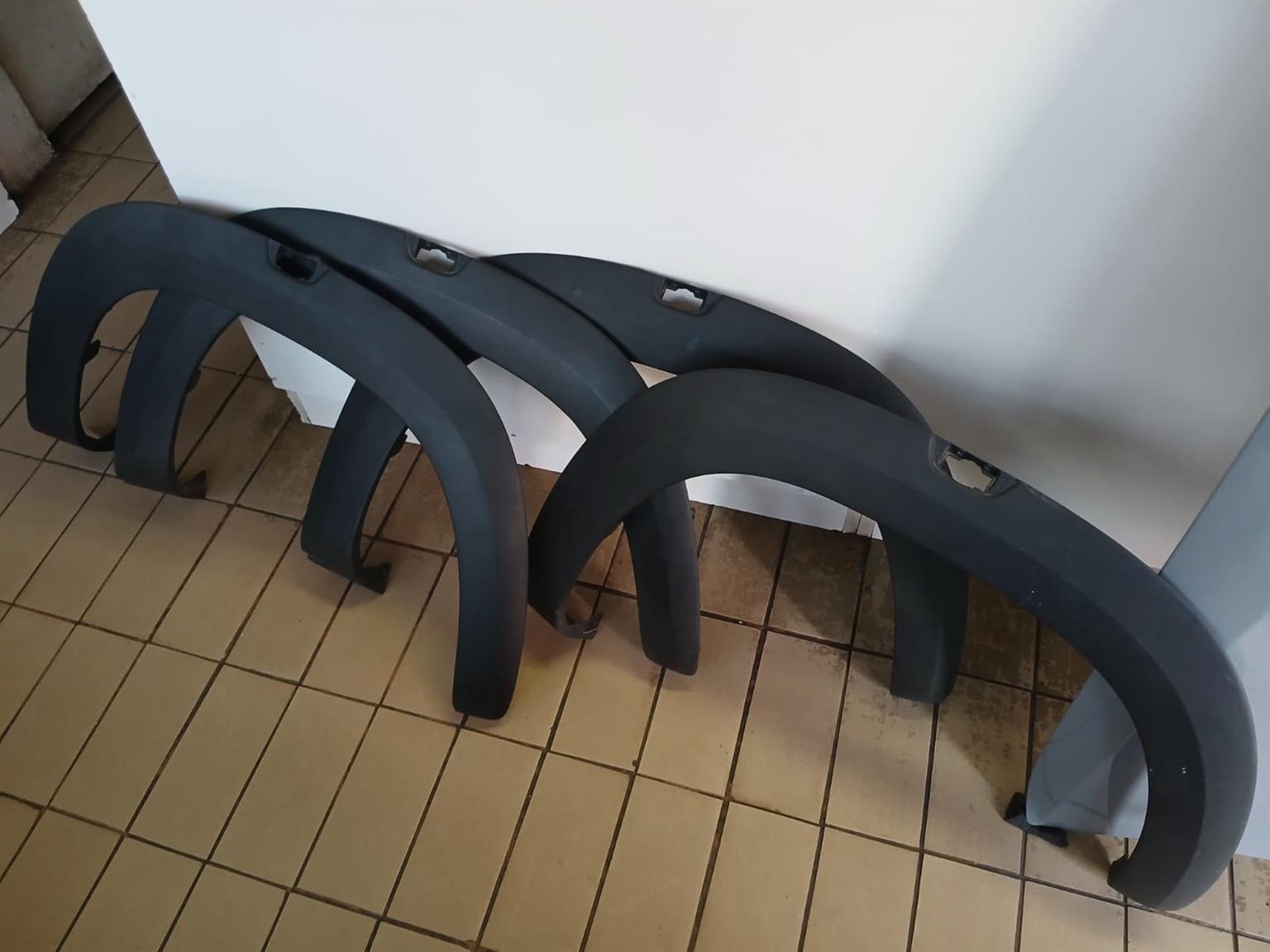 2019 RENAULT KWID WHEEL ARCH FRONT (LEFT AND RIGHT) AND REAR(LEFT AND RIGHT) - Private Seller 2019 RENAULT KWID WHEEL ARCH FRONT (LEFT AND RIGHT) AND REAR(LEFT AND RIGHT) - Private Seller