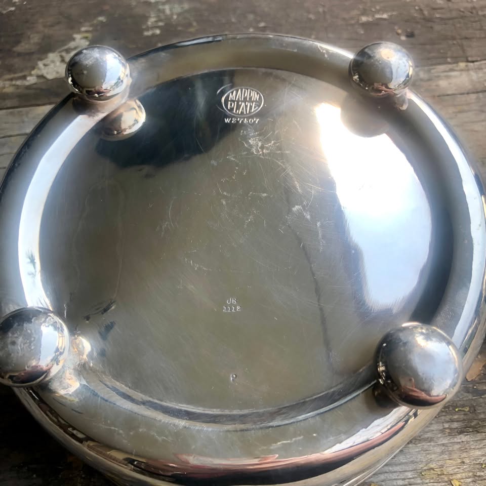 Exquisite Victorian Mappin Silver Plated Twin Handled Dish: A Testament to Elegance