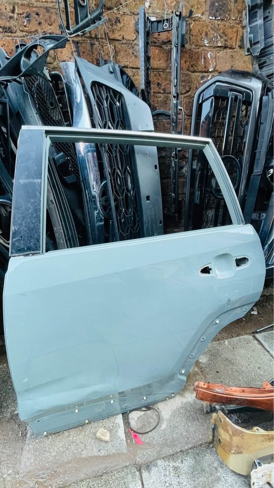 Toyota RAV4 back door - Private Seller