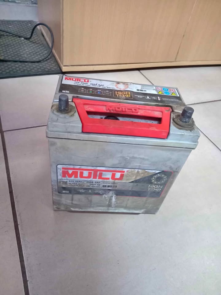 Suzuki super carry battery still In good condition for sale WhatsApp or cell - Private Seller Suzuki super carry battery still In good condition for sale WhatsApp or cell - Private Seller