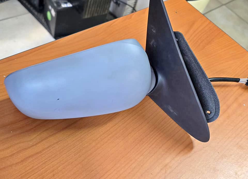 1994-2004 Volkswagen Polo Classic Right Mirror - Private Seller 1994-2004 Volkswagen Polo Classic Right Mirror - Private Seller