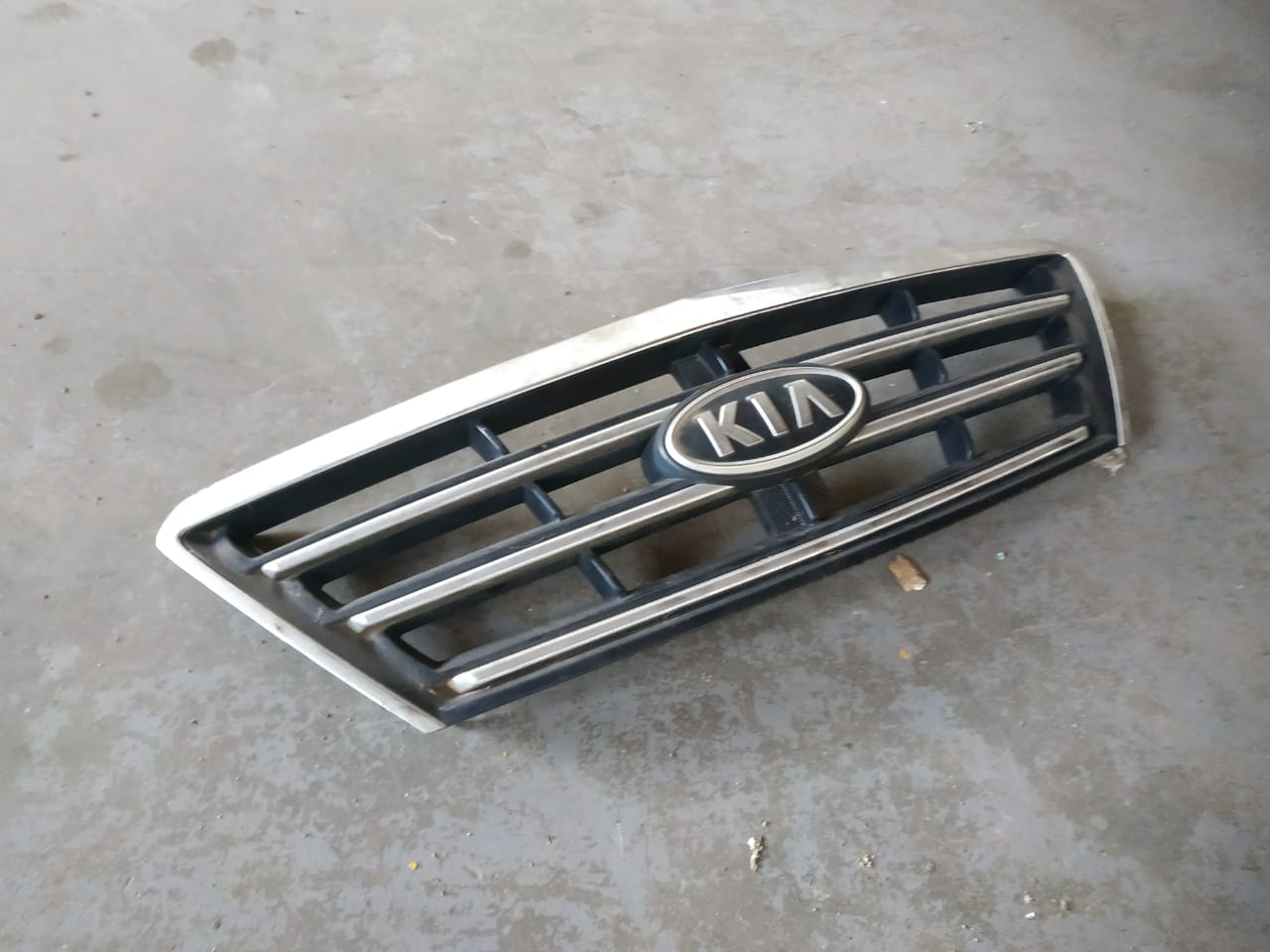 2008 Onwards Kia sportage front grill for sale - Private Seller 2008 Onwards Kia sportage front grill for sale - Private Seller