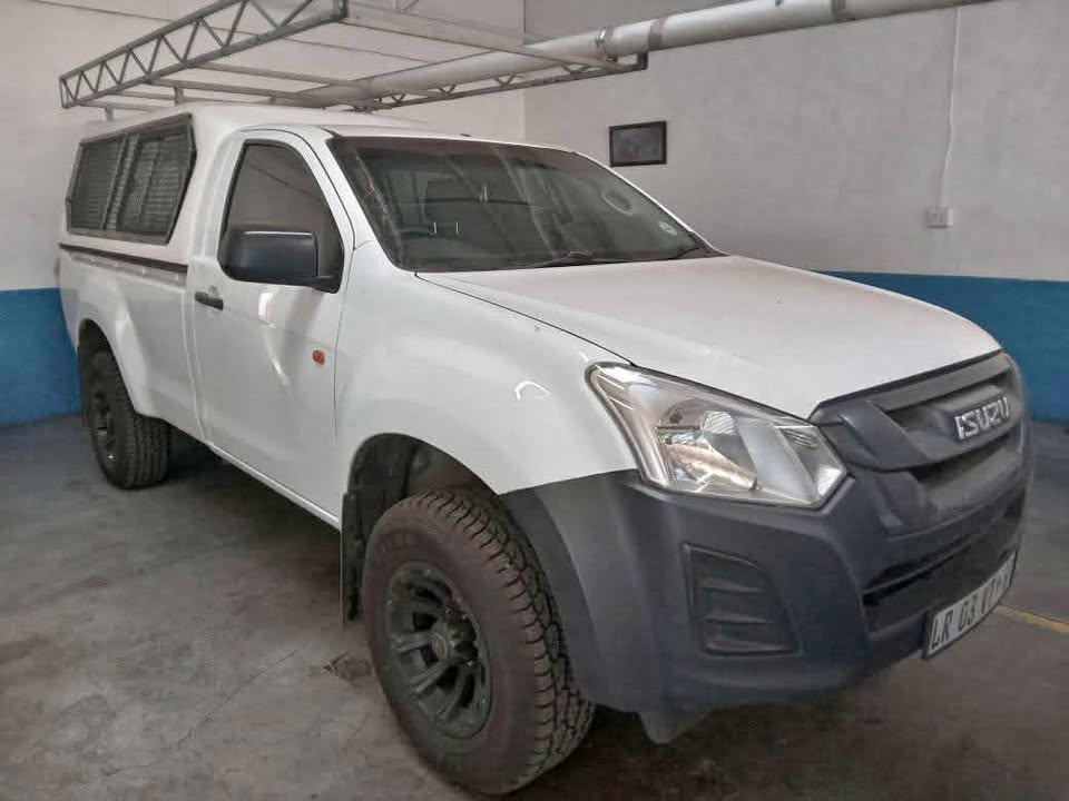 2016 ISUZU BAKKIE 2016 Diesel Bakkie Fleetside 250