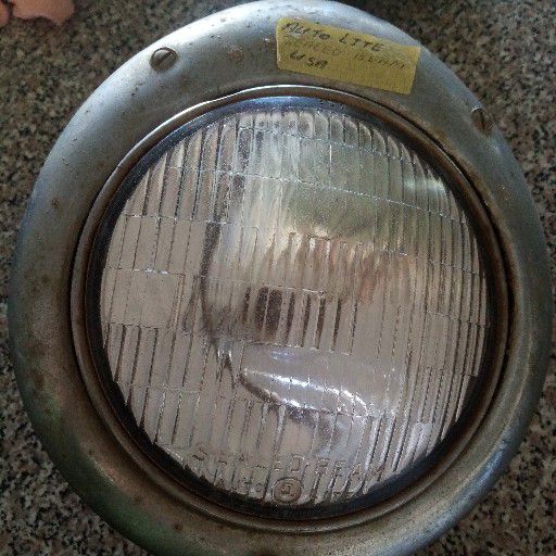 Hesd light, very old vehicle