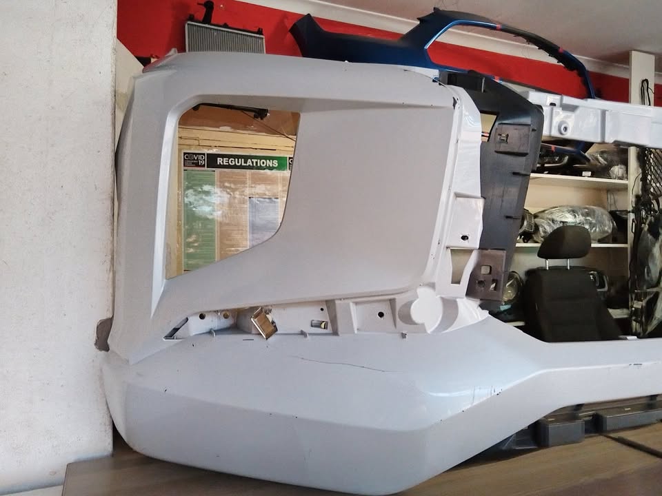 2022 MITSUBISHI L200 FRONT BUMPER SUPER CLEAN FOR SALE - Private Seller 2022 MITSUBISHI L200 FRONT BUMPER SUPER CLEAN FOR SALE - Private Seller
