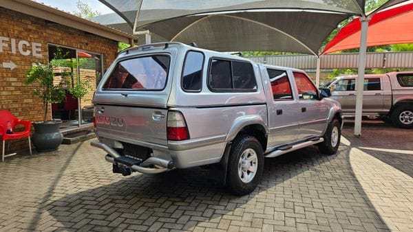 Used 2004 Isuzu KB 300TDI double cab 4x4 LX - Private Seller