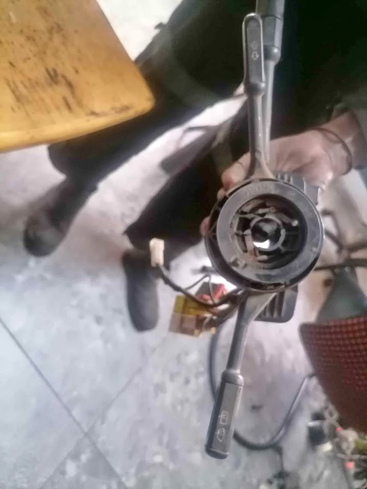 Fiat Uno Indicator/wiper switch - Private Seller Fiat Uno Indicator/wiper switch - Private Seller