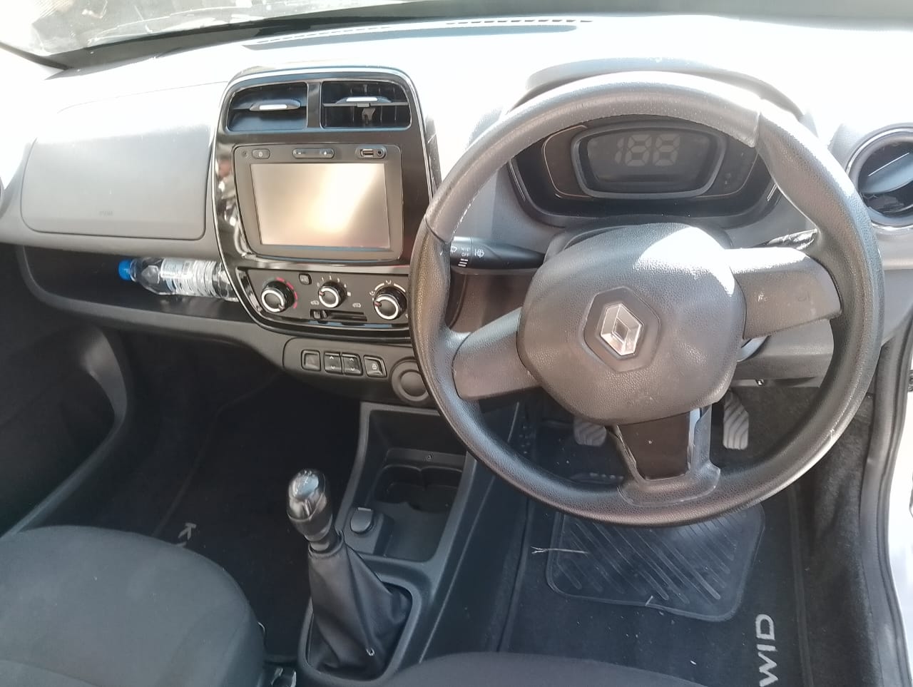 Used 2017 Renault Kwid 1.0 Dynamique - Private Seller Used 2017 Renault Kwid 1.0 Dynamique - Private Seller