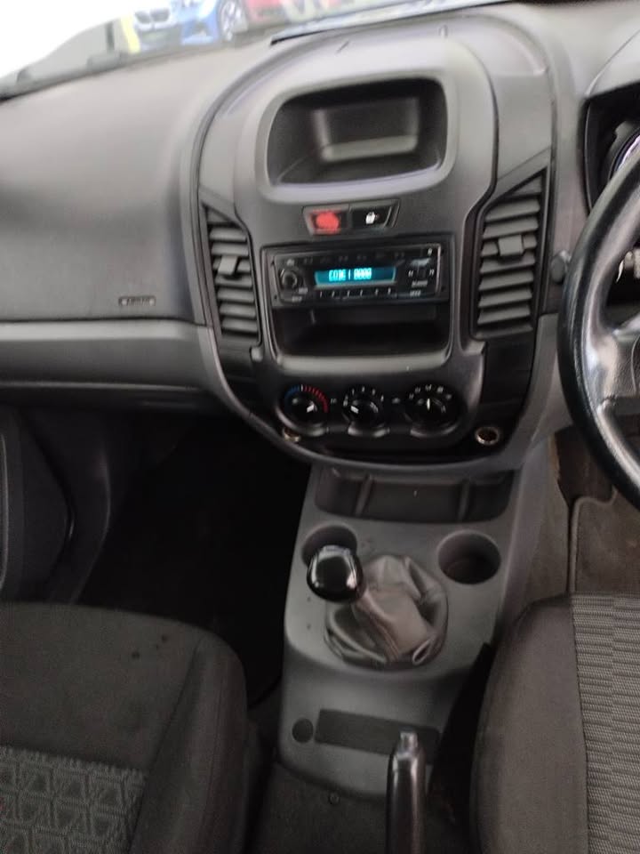 2014 FORD RANGER 2.2 4X2 EXTRA CAB WITH CANOPY MANUAL