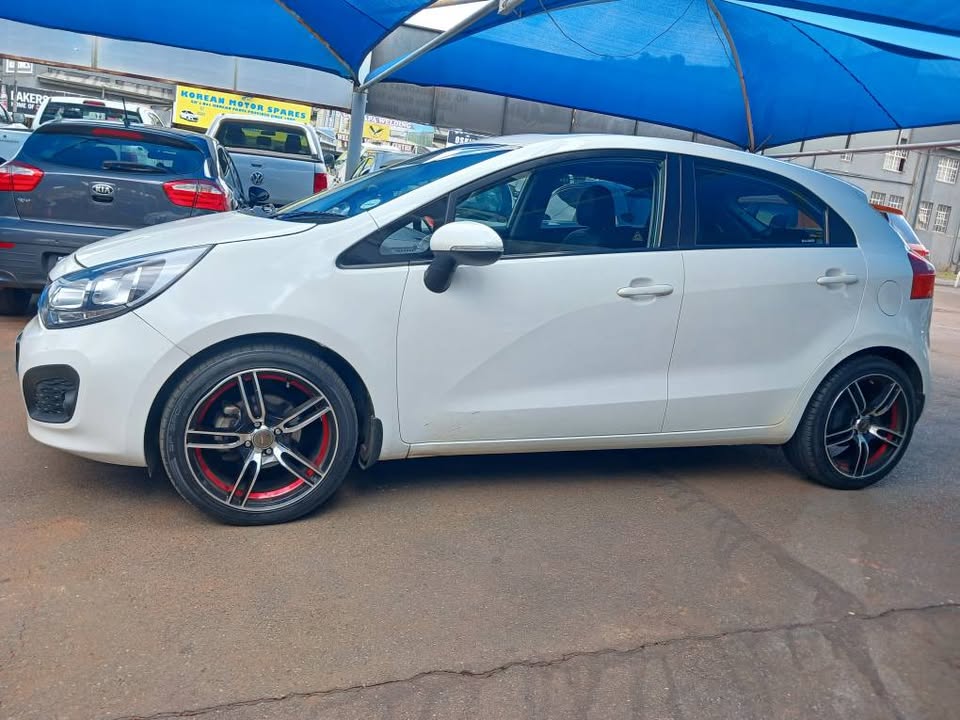 2012 KIA RIO TEC 1.4 HATCHBACK  Transmission: Automatic  Mileage: 89000km  Fueltype: Petrol  White