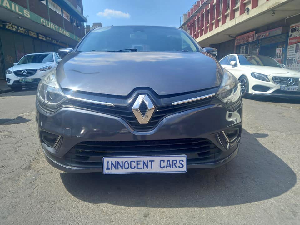 2018 RENAULT CLIO 4 900T PETROL  DYNAMIC SPORTS MANUAL TRANSMISSION, GREY COLOR, 8000KM