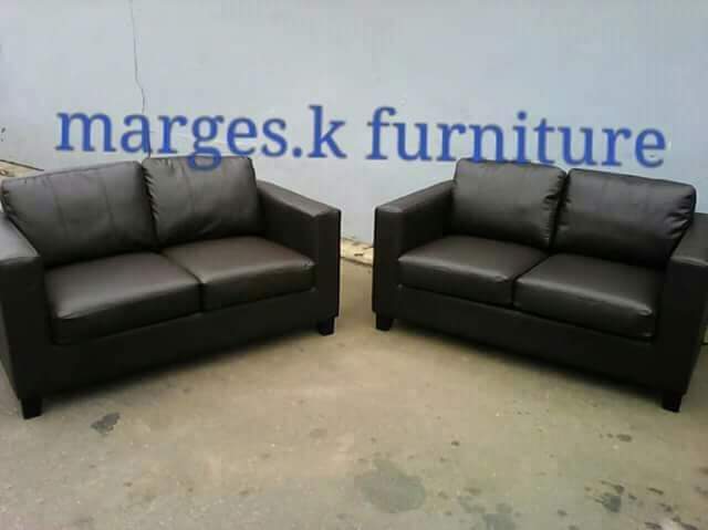 Lounge suite sale at Marge's k furniture 