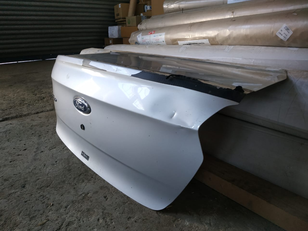 Ford Figo Sedan bootlid / boot lid shell for sale - Private Seller