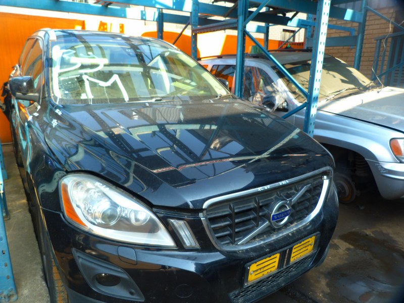 STRIPPING Volvo XC60 3.0 T6 Geartronic - 2009 - Private Seller STRIPPING Volvo XC60 3.0 T6 Geartronic - 2009 - Private Seller