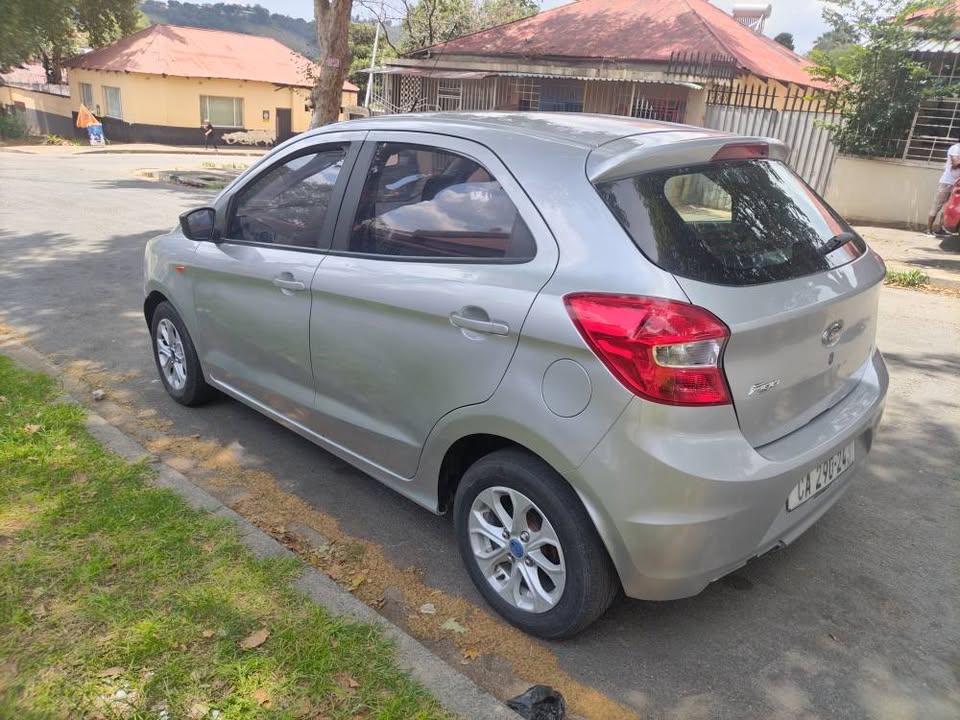 2016 Ford figo 1.4 hatchback