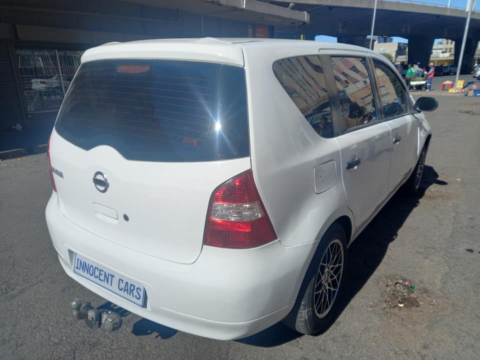 2010 NISSAN LIVINA 1.6 PETROL, MANUAL, WHITE COLOR, MILEAGE 98000KM